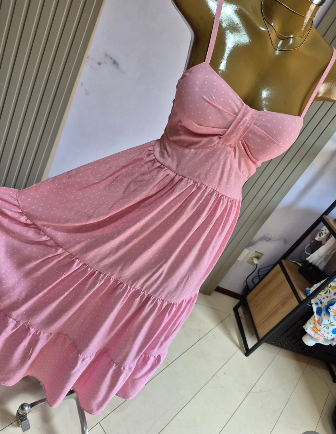 Vestido rosa poá